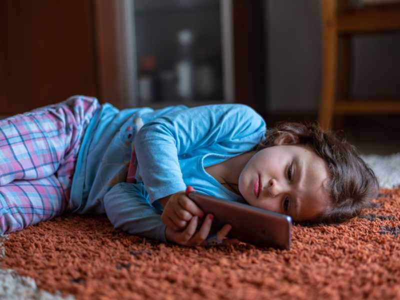 The Right Age for a Cellphone